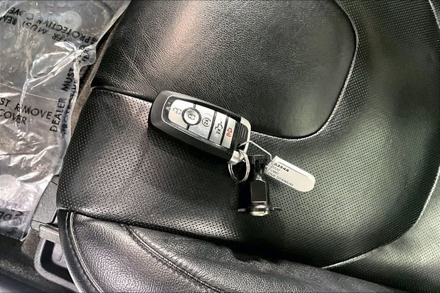 Used 2020 Ford Edge Titanium w/ Equipment Group 301A image 33