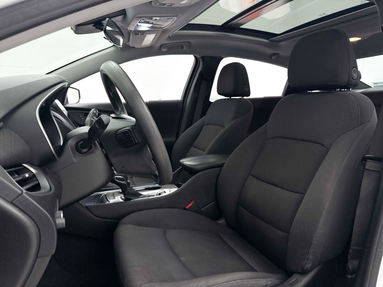 Used 2023 Chevrolet Malibu LT w/ Driver Confidence Package FWD image 18