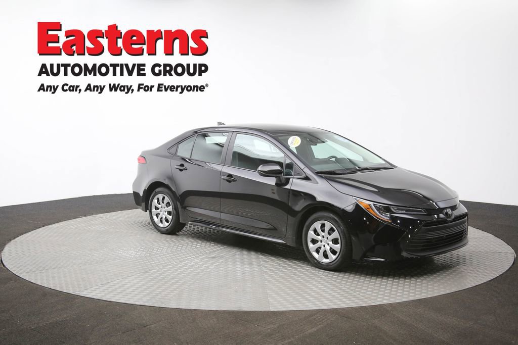 Used 2025 Toyota Corolla LE image 50