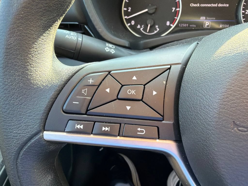 Used 2025 Nissan Sentra SV FWD image 25