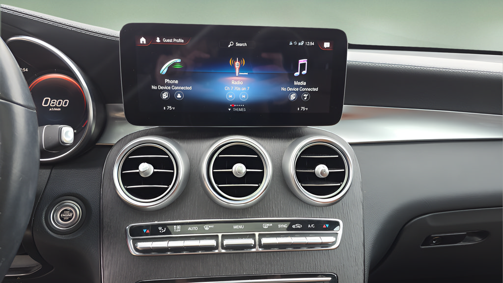 Used 2022 Mercedes-Benz GLC 300 4MATIC Coupe image 23