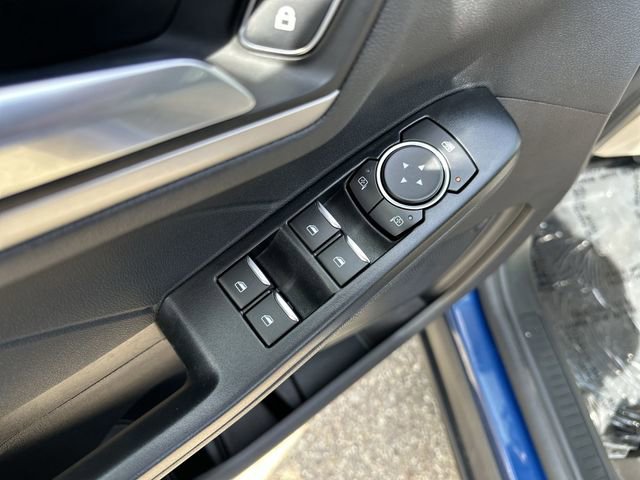 Used 2022 Ford Escape SEL image 17