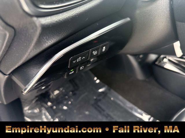 Used 2018 Toyota Prius Prime Advanced w/ Carpet Mat Package image 20