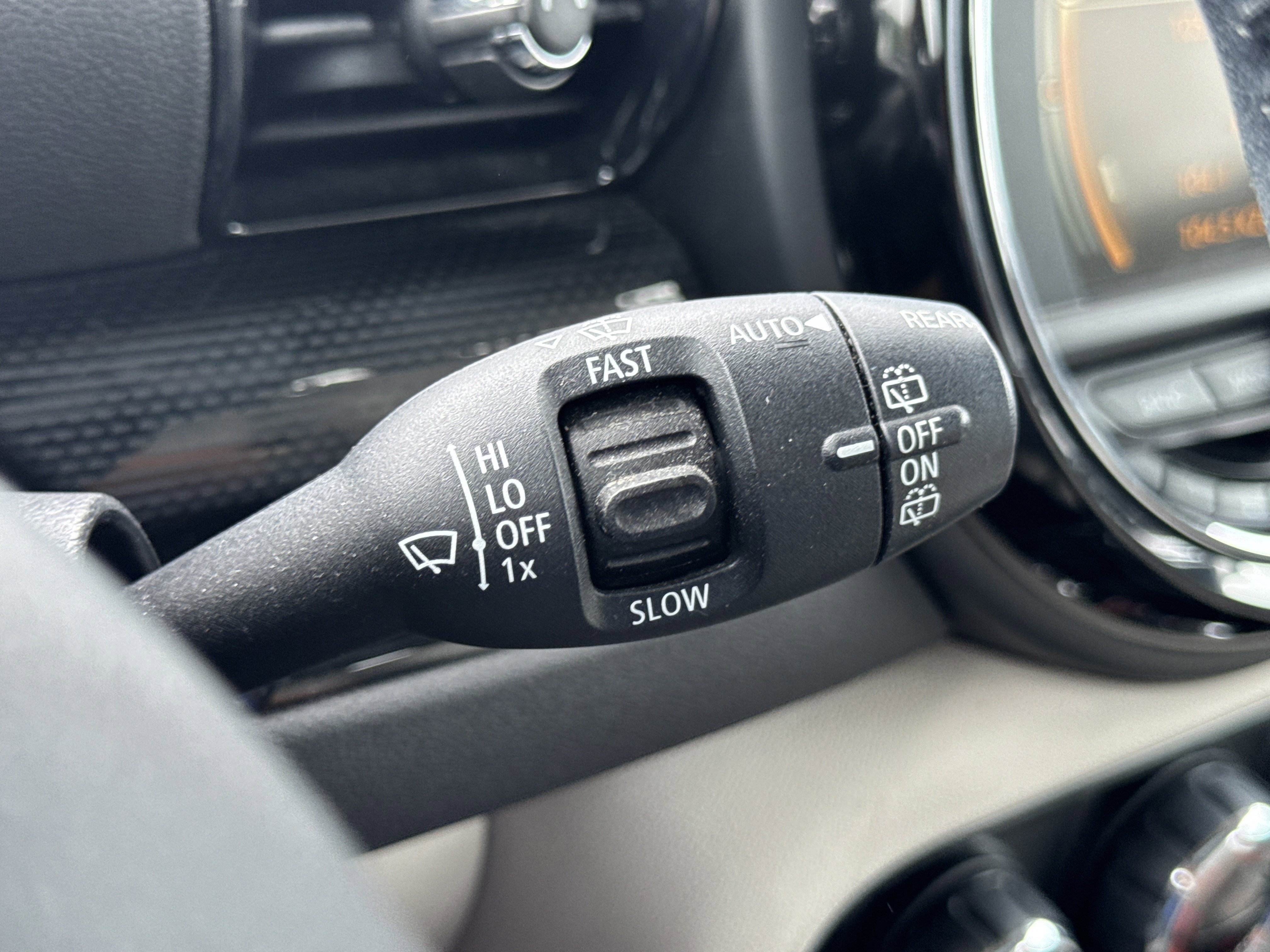 Used 2017 MINI Cooper Clubman FWD image 19