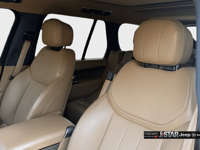 Used 2024 Land Rover Range Rover SE AWD/4WD image 11