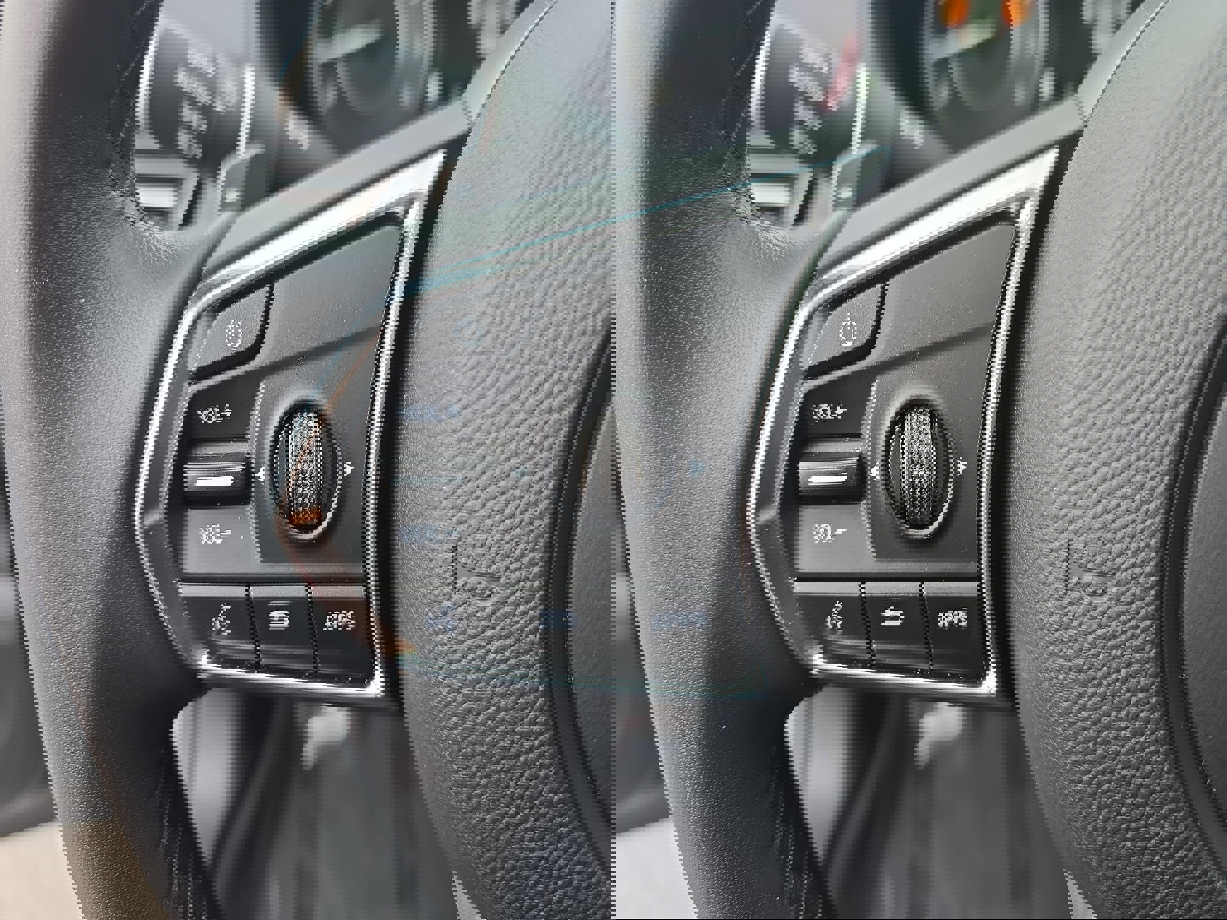 Used 2025 Acura RDX SH-AWD w/ Technology Package image 19