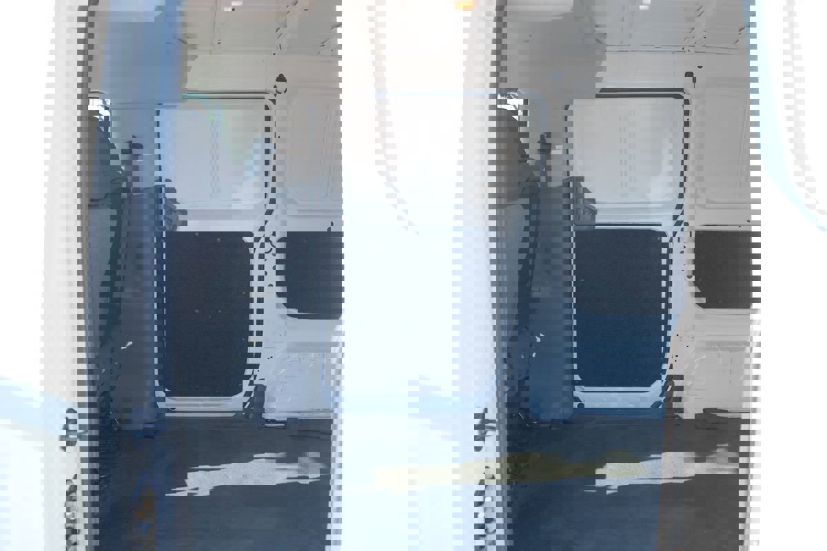 Used 2021 Nissan NV200 SV w/ Back Door Glass Package image 30