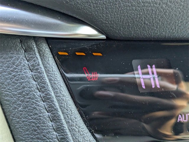 Used 2018 Cadillac XT5 Luxury w/ Driver Awareness Package image 24