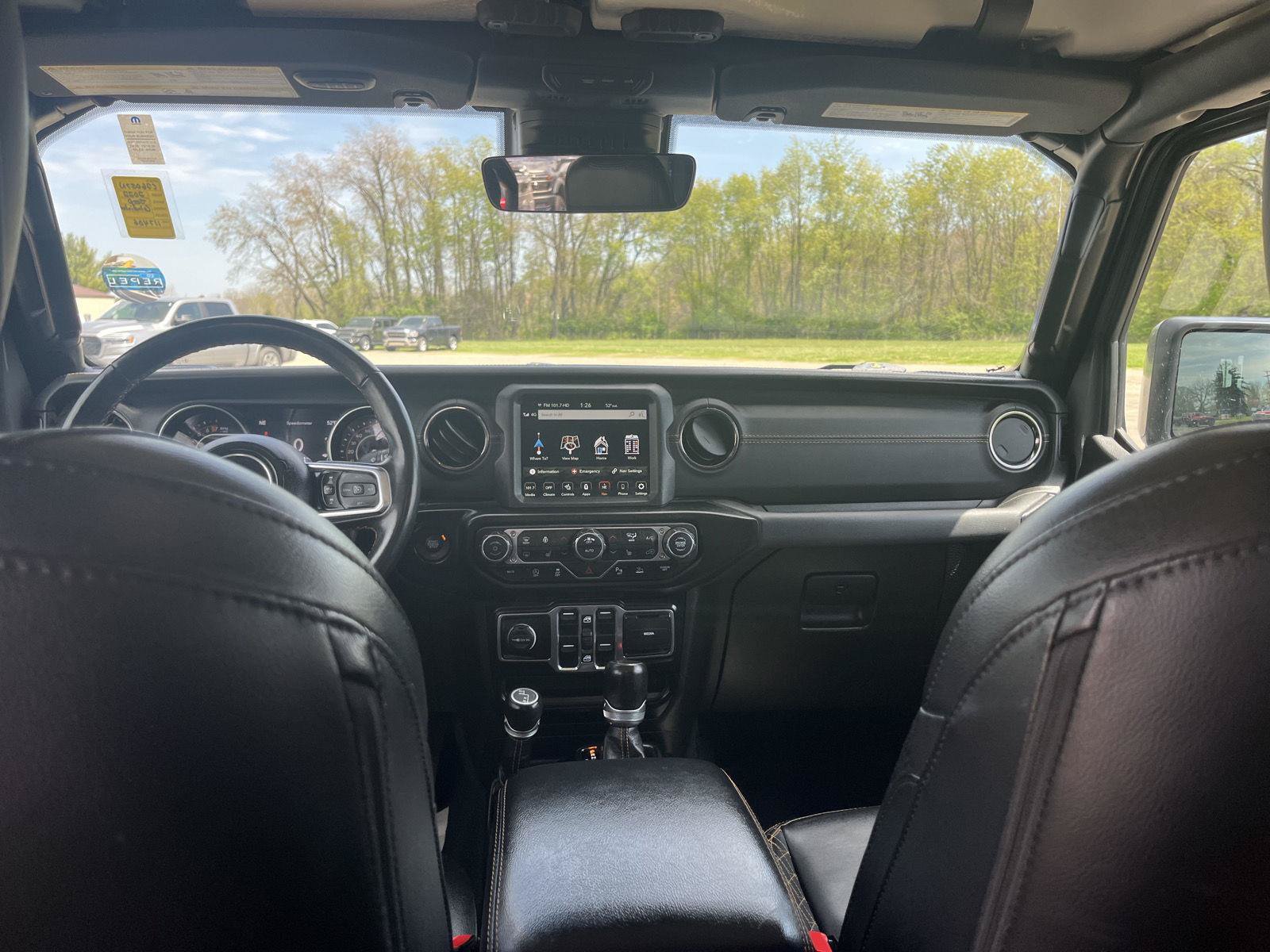Used 2022 Jeep Gladiator Overland AWD/4WD image 32