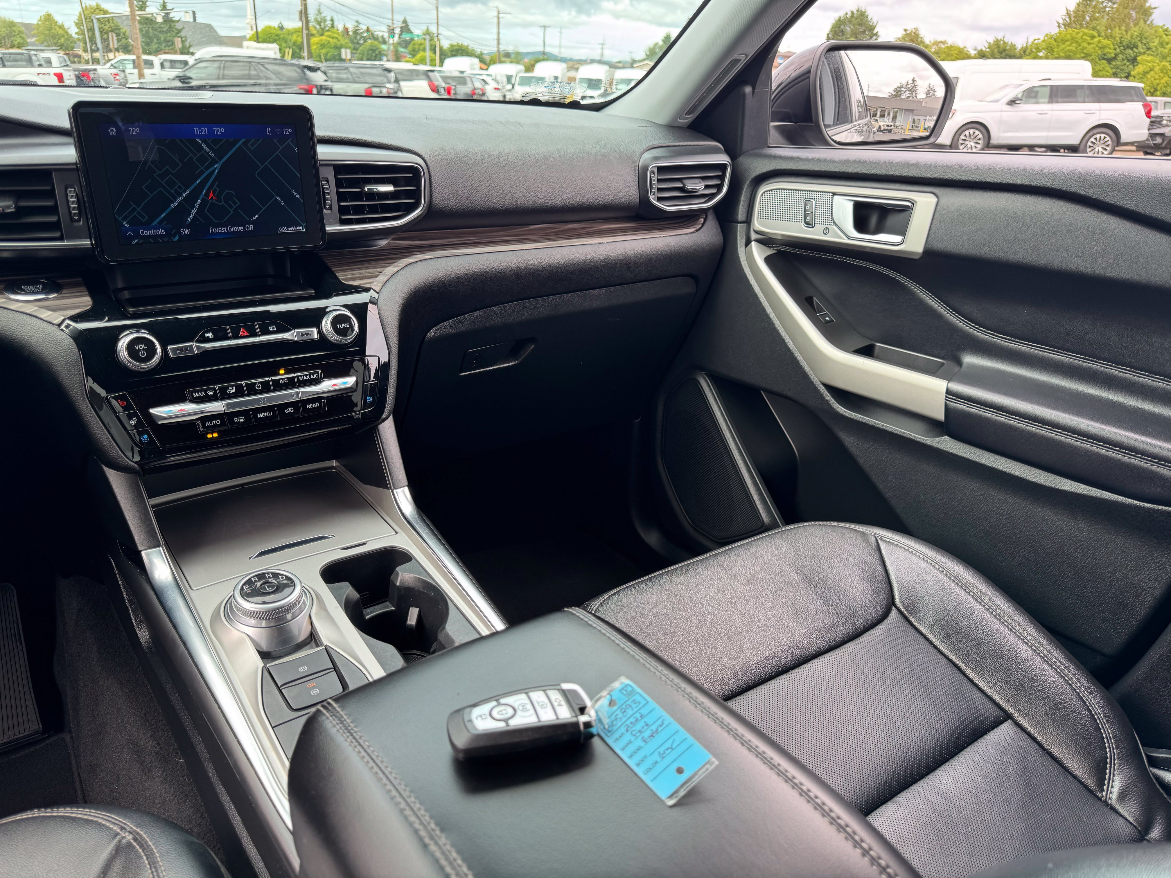 Used 2022 Ford Explorer Limited AWD/4WD image 21