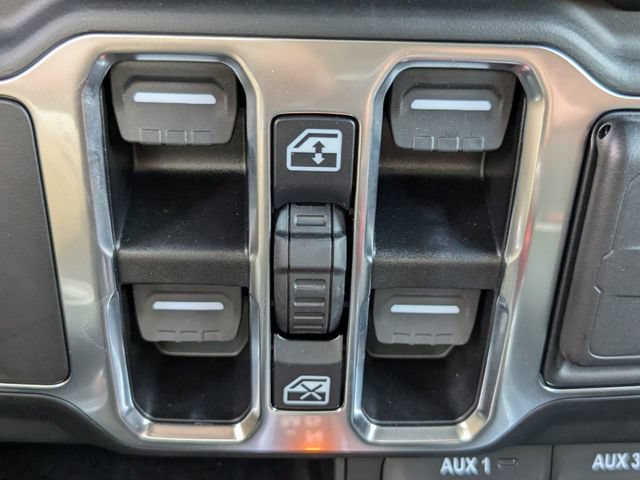 New 2023 Jeep Wrangler Unlimited w/ Sun & Screen Package AWD/4WD image 20