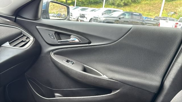 Used 2025 Chevrolet Malibu LS FWD image 22