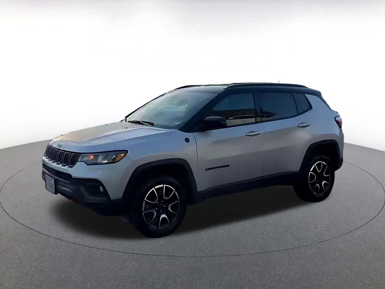 Used 2025 Jeep Compass Trailhawk w/ Trailer Tow Group image 7