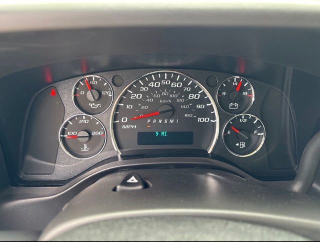 New 2025 Chevrolet Express 3500 w/ Power Convenience Package RWD image 4