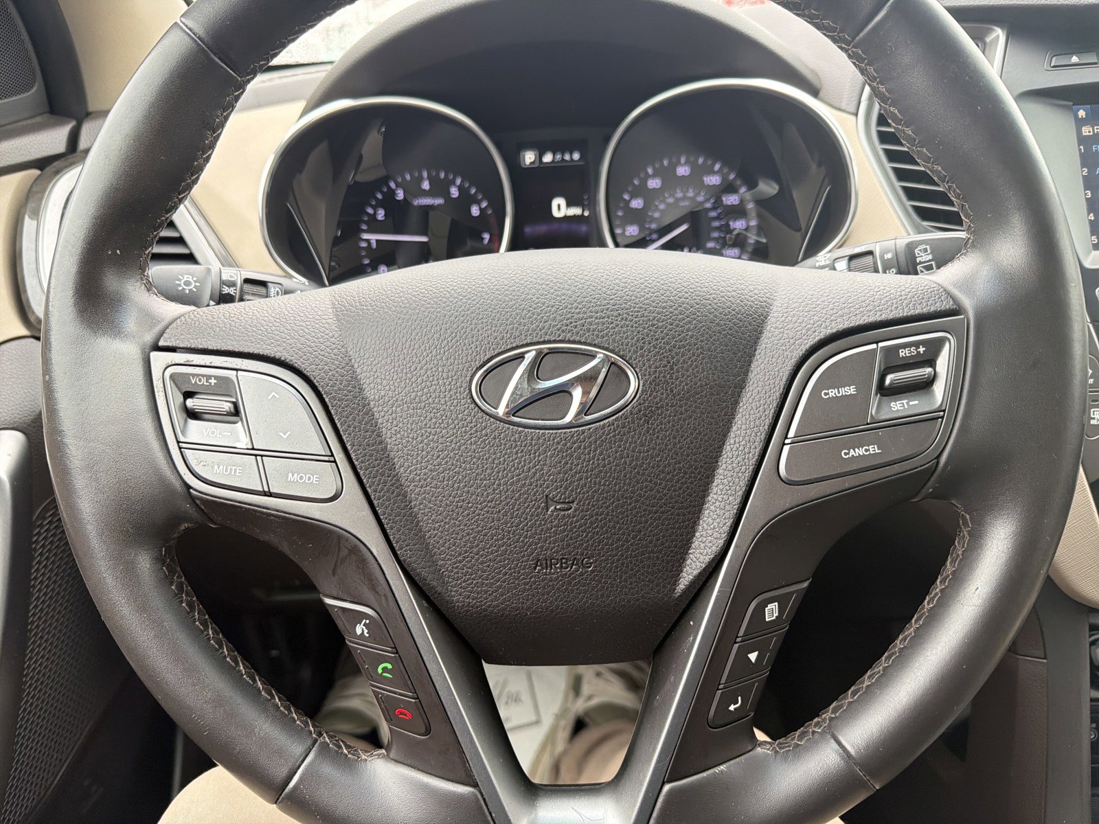 Used 2017 Hyundai Santa Fe Sport image 15