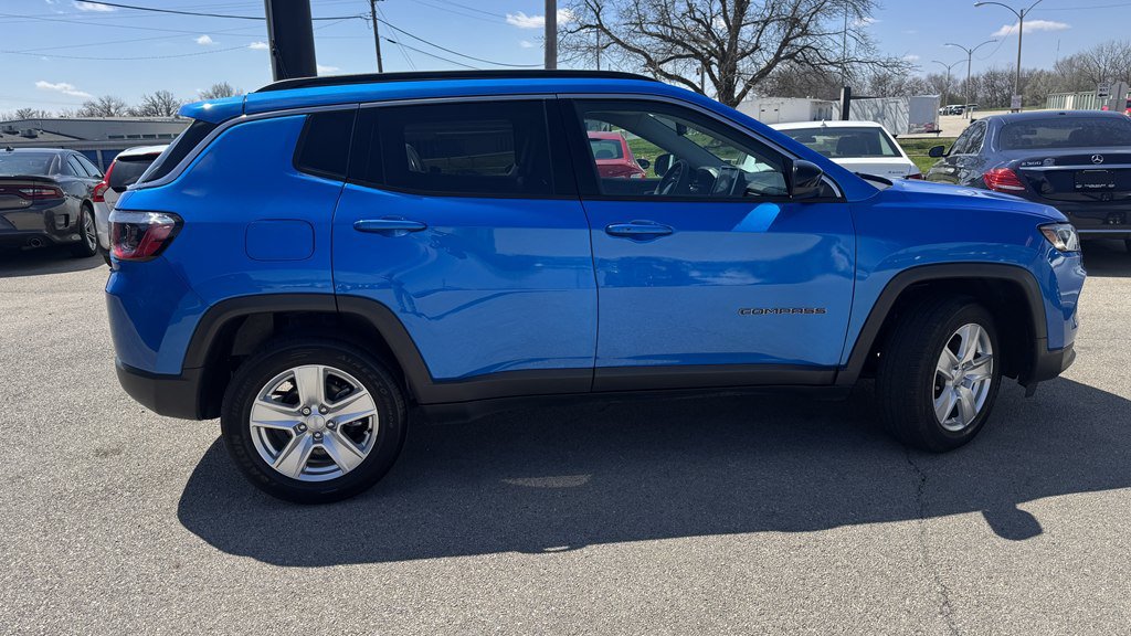 Used 2022 Jeep Compass Latitude AWD/4WD image 9