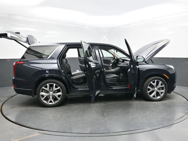 Used 2022 Hyundai Palisade Limited w/ Winter Package image 48