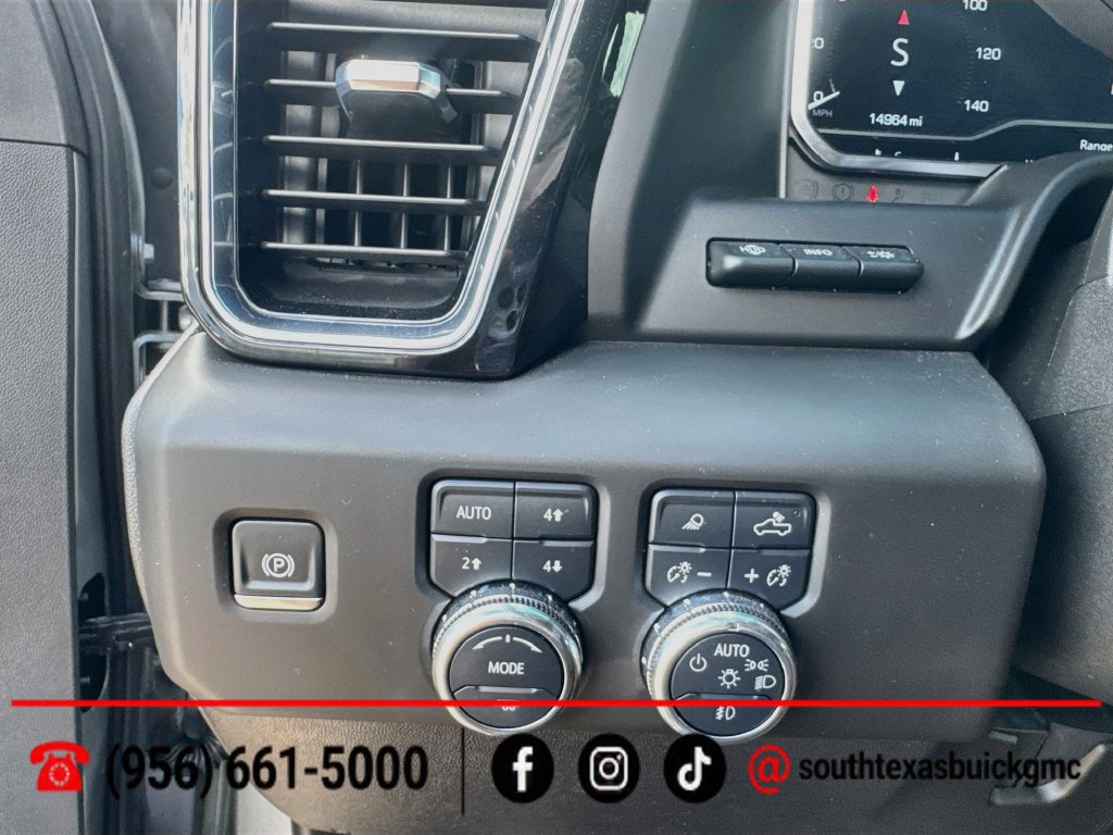 Used 2025 GMC Sierra 3500 Denali w/ Denali Reserve Package AWD/4WD image 23