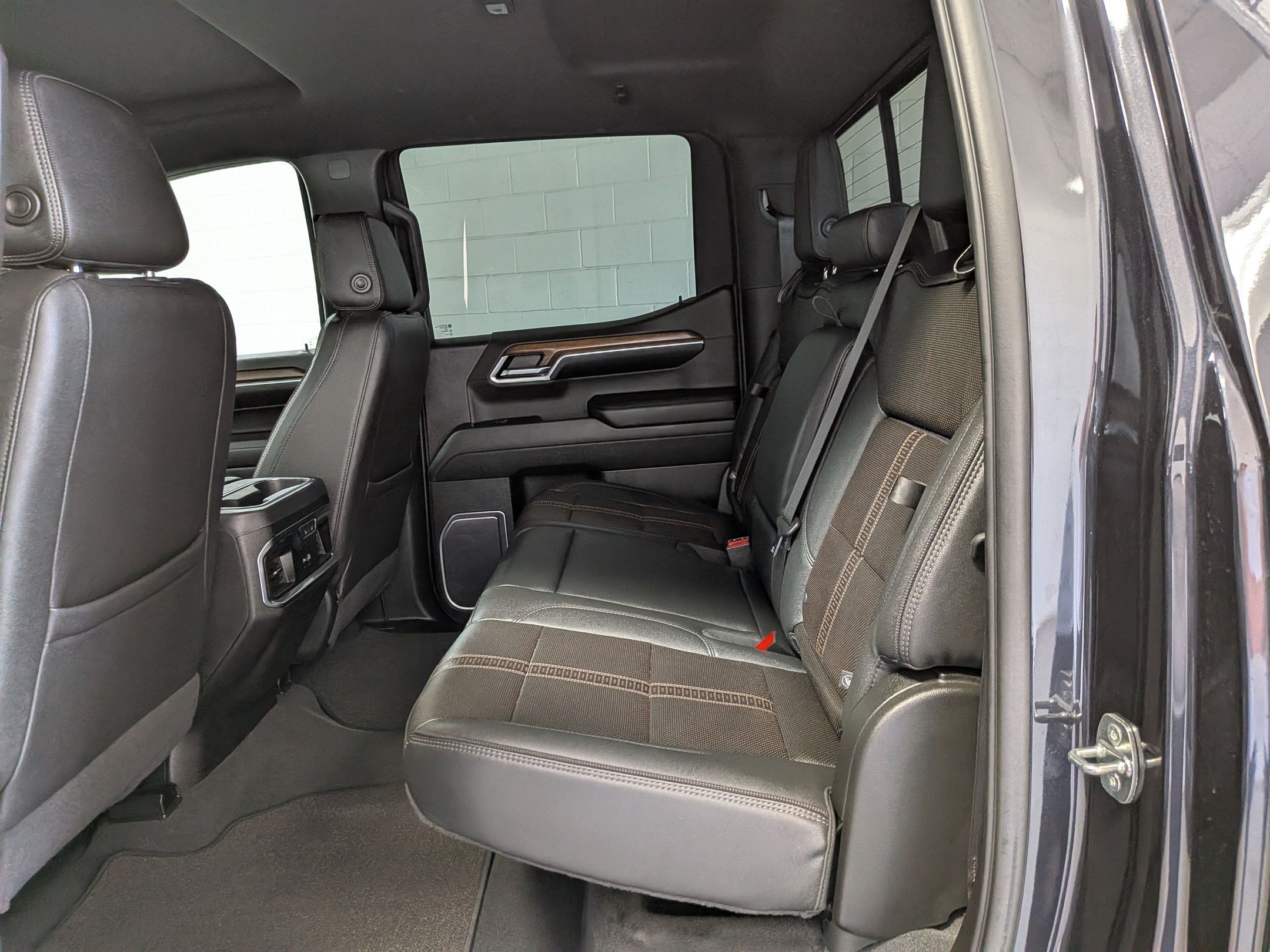 Used 2022 Chevrolet Silverado 1500 High Country RWD image 31