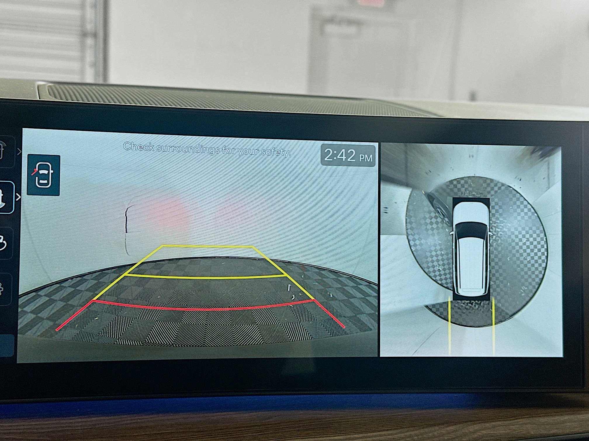 Used 2025 Hyundai Santa Fe Limited image 23