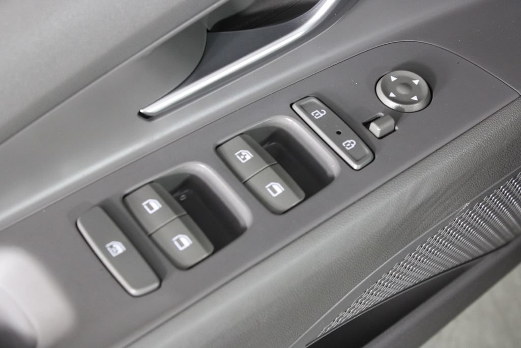 Certified 2022 Hyundai Elantra SEL FWD image 23