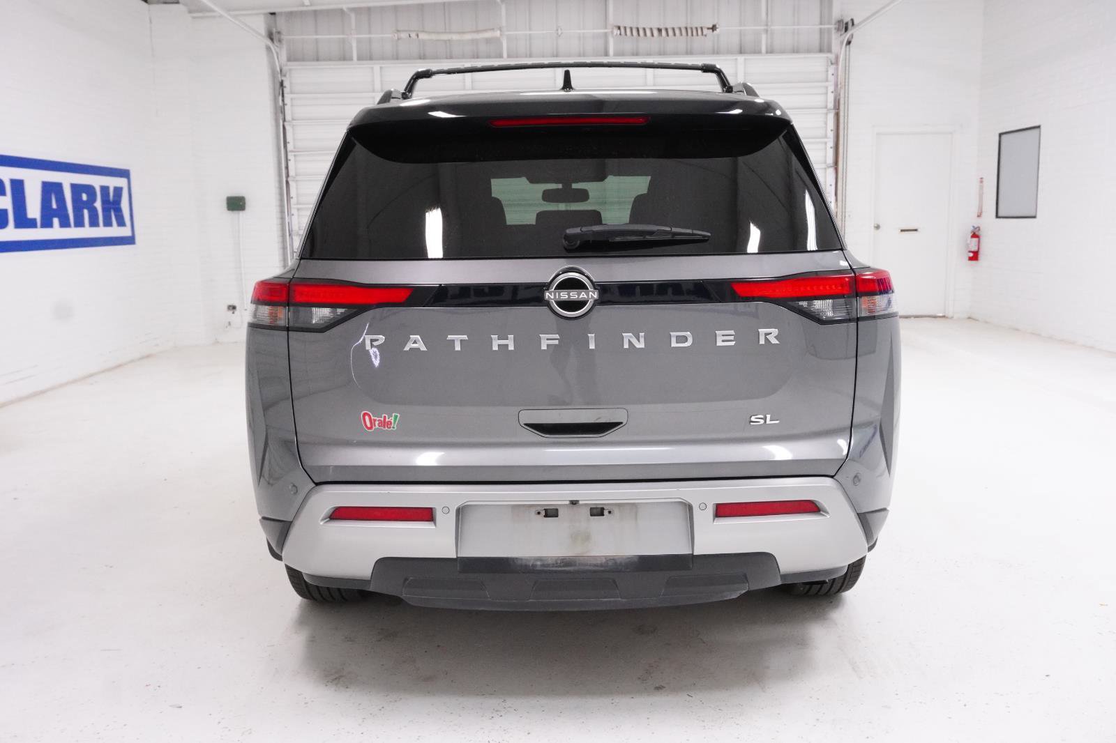 Used 2022 Nissan Pathfinder SL image 6