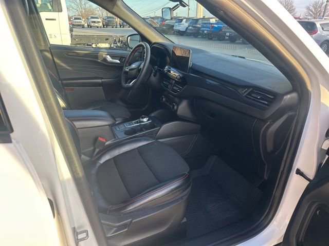 Used 2023 Ford Escape ST-Line image 15