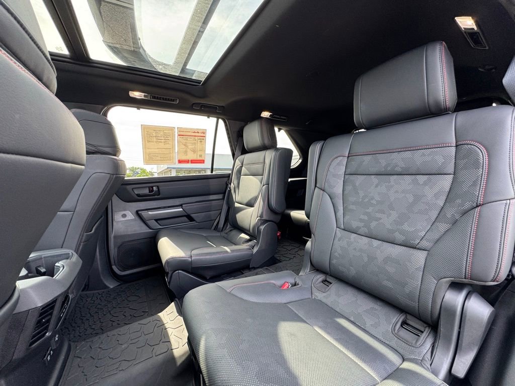 Used 2025 Toyota Sequoia TRD Pro AWD/4WD image 21