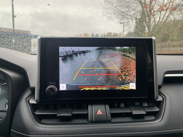 Used 2024 Toyota RAV4 LE image 15