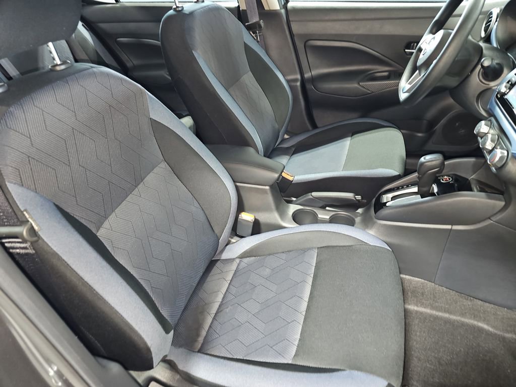 Used 2025 Nissan Versa SV w/ Trunk Package image 14