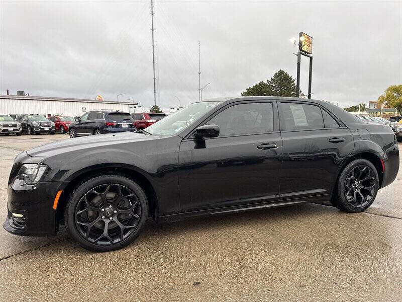 Used 2020 Chrysler 300 S image 2