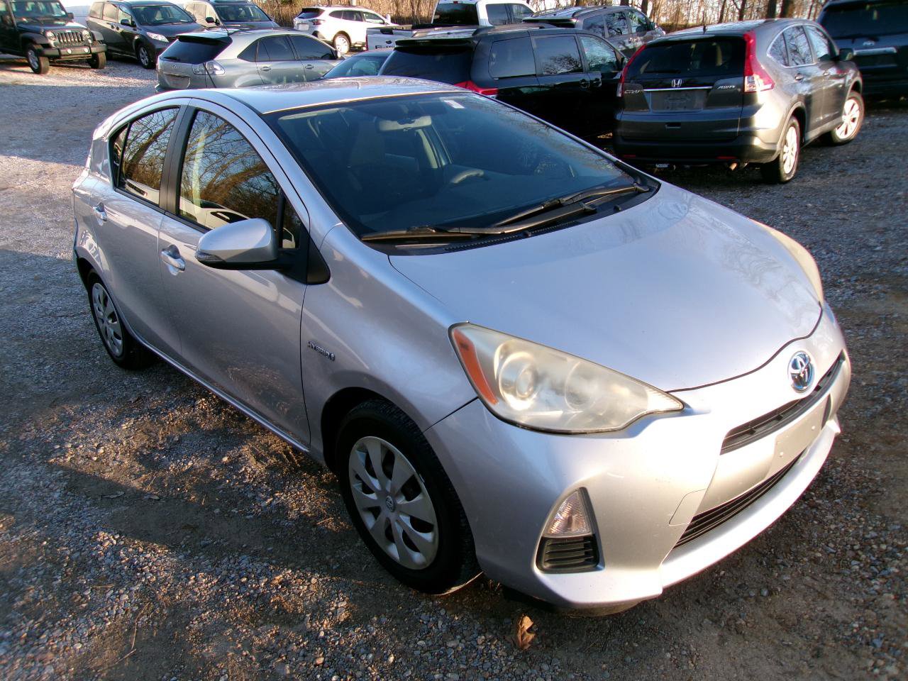 Used 2013 Toyota Prius C Two FWD image 4