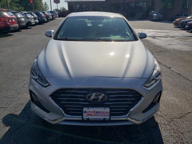 Used 2018 Hyundai Sonata SE FWD image 2