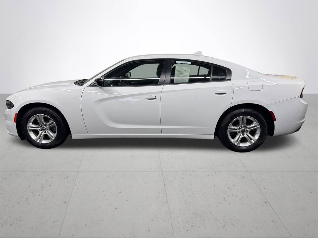 Used 2023 Dodge Charger SXT image 3