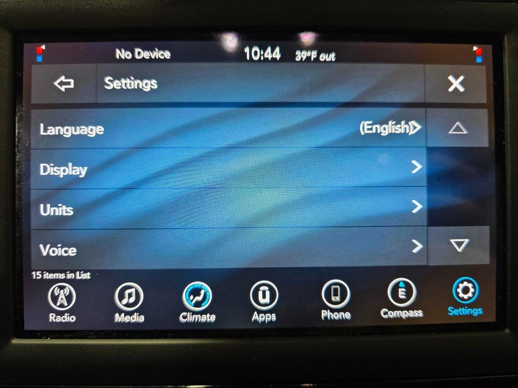 Used 2020 Chrysler Voyager Lxi image 12