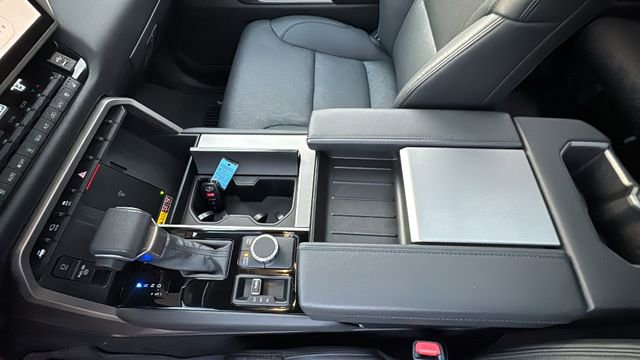 Used 2025 Toyota Sequoia Limited w/ Tow Technology Package image 25