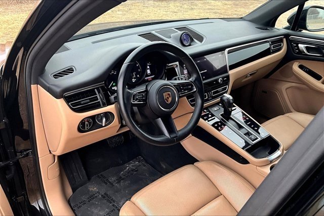 Used 2022 Porsche Macan image 17