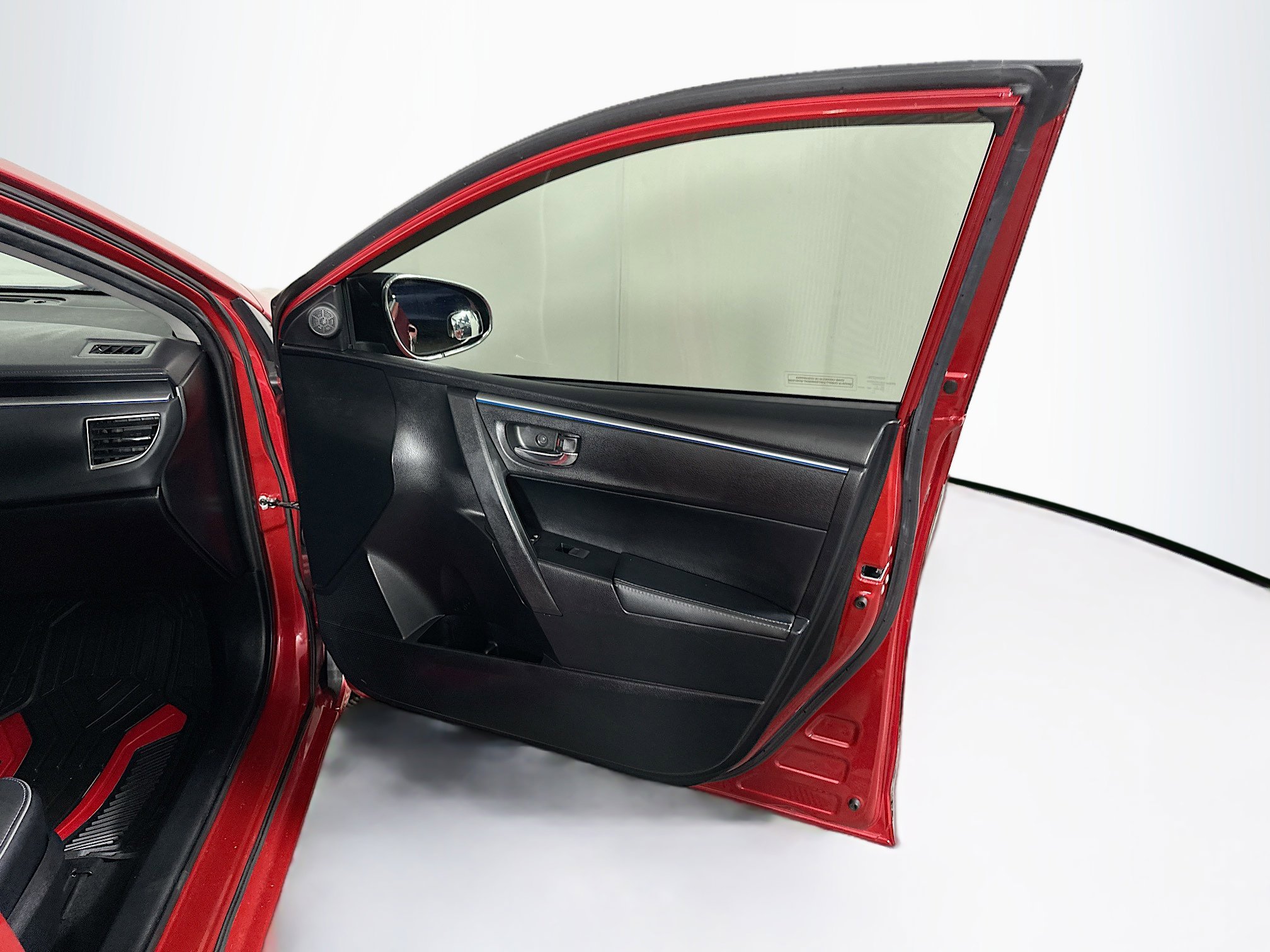 Used 2014 Toyota Corolla LE Premium FWD image 30