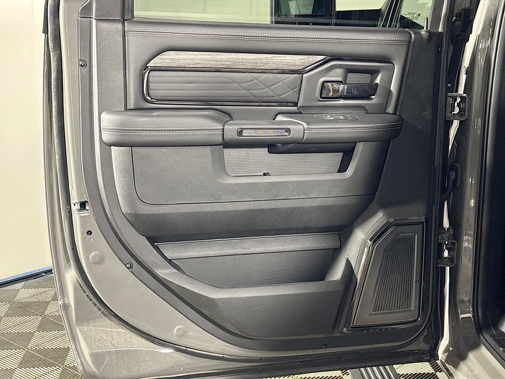 New 2026 RAM 2500 Limited image 20