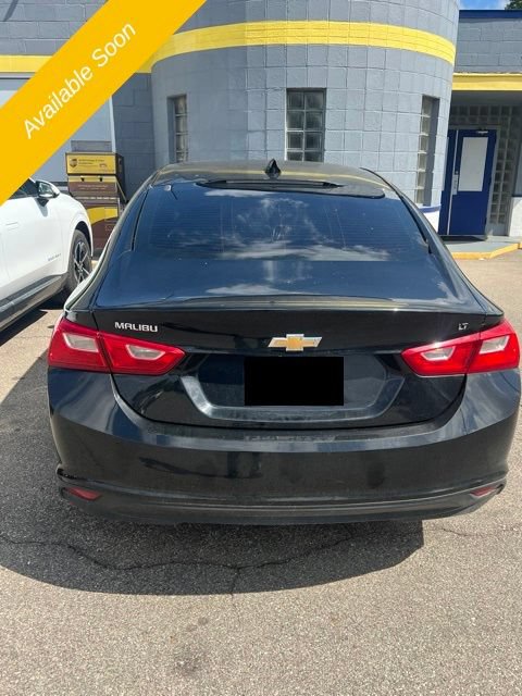 Used 2016 Chevrolet Malibu LT FWD image 3