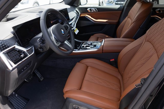 New 2026 BMW X5 xDrive40i w/ M Sport Package image 2