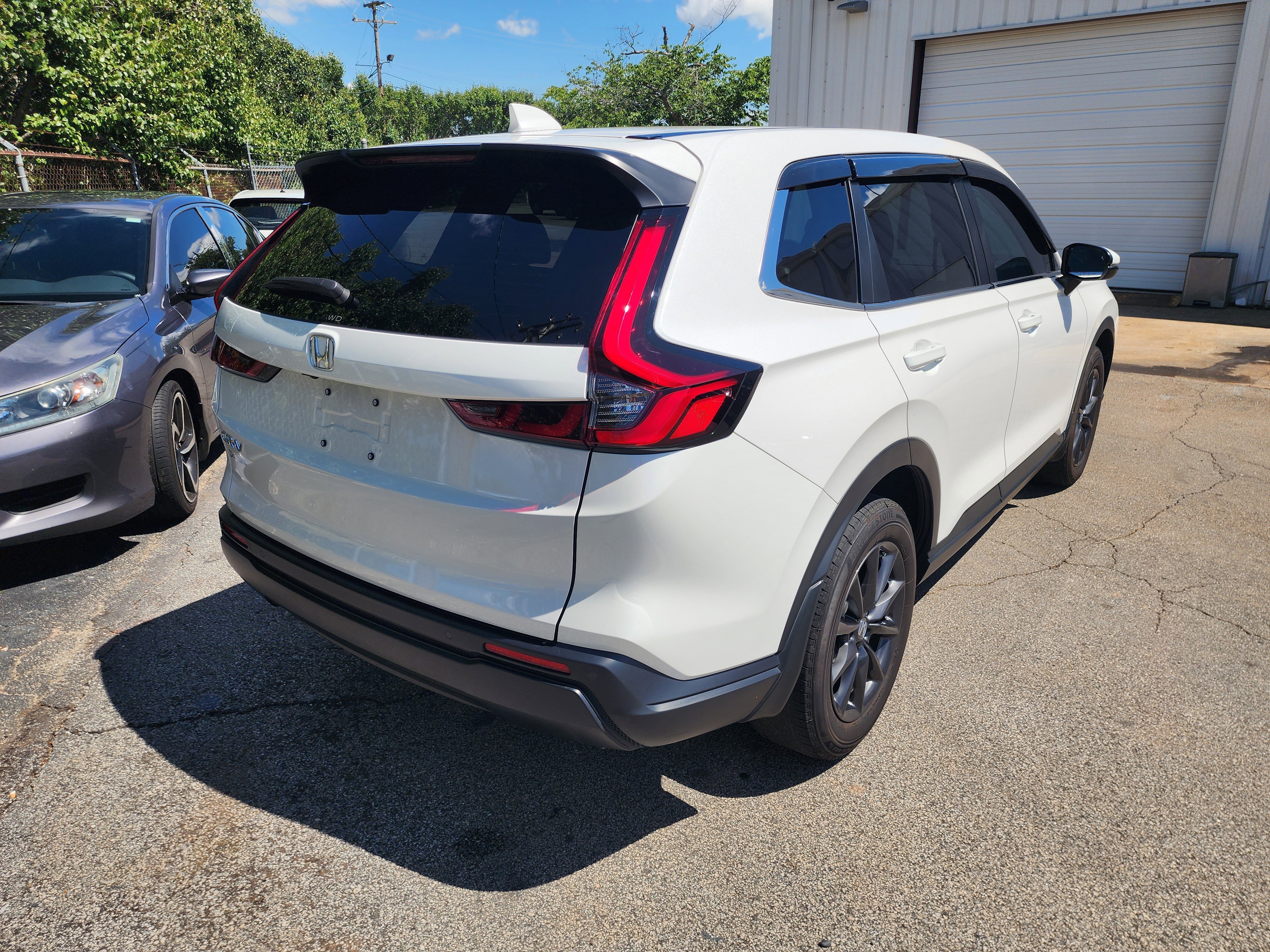 Used 2026 Honda CR-V EX-L image 4