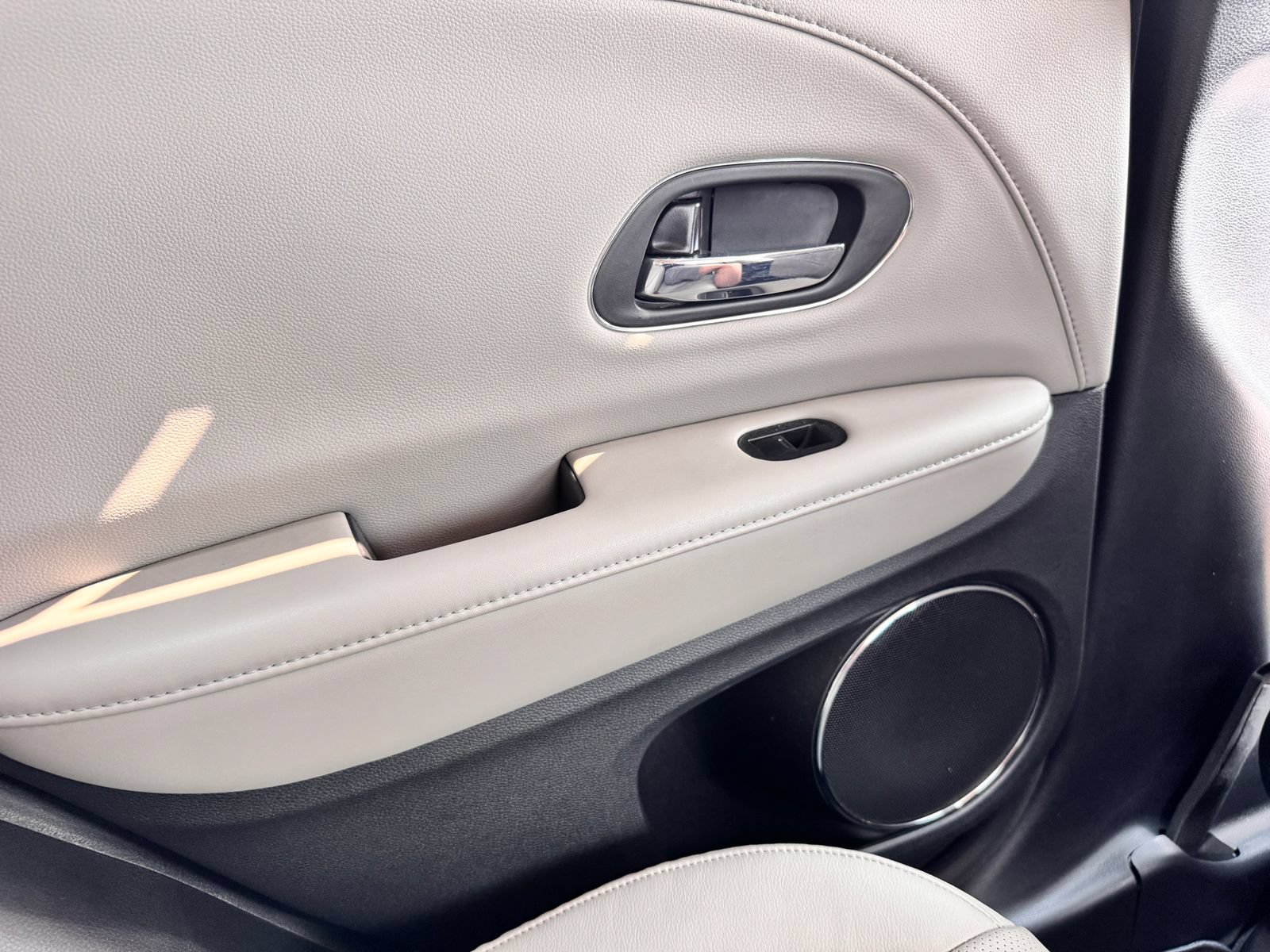 Used 2019 Honda HR-V EX-L image 29