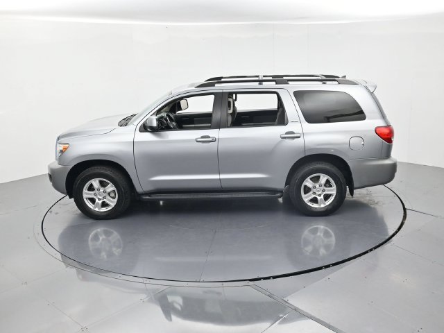 Used 2017 Toyota Sequoia SR5 AWD/4WD image 45