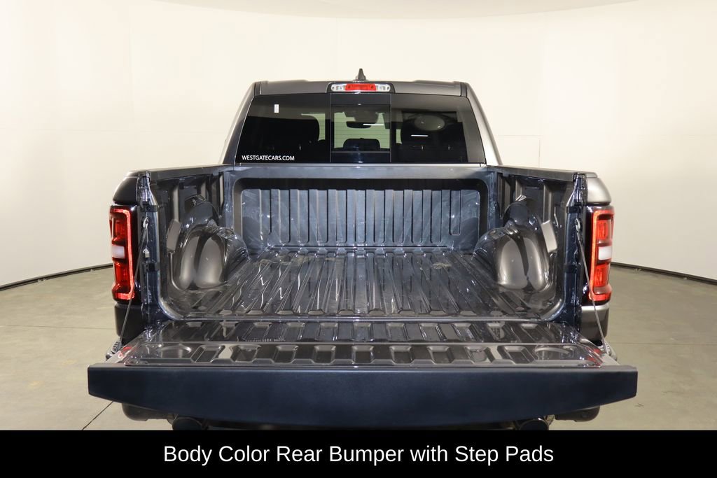 New 2026 RAM 1500 4x4 Crew Cab image 17