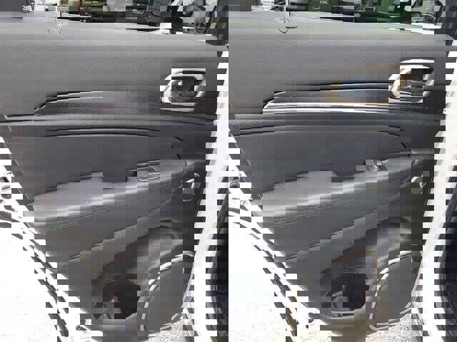 Used 2014 Jeep Grand Cherokee Summit w/ Trailer Tow Group IV image 20