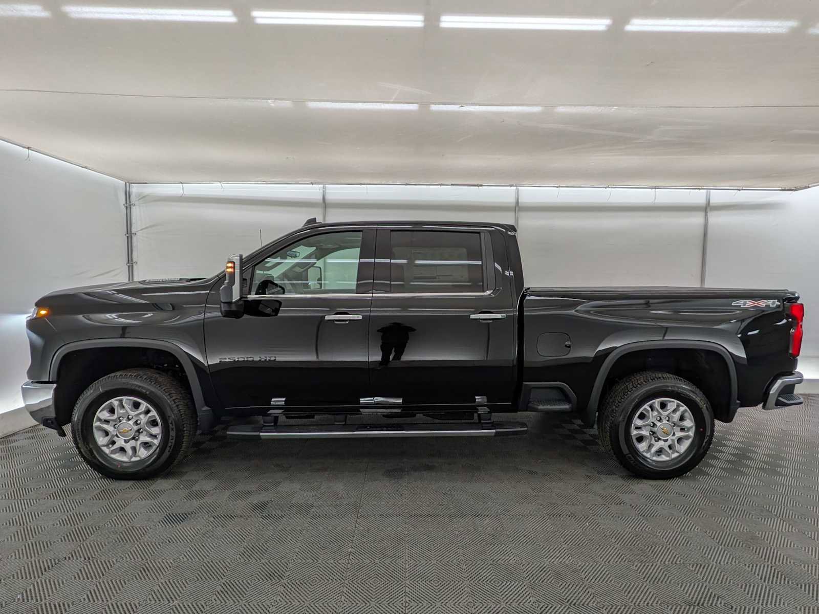 New 2026 Chevrolet Silverado 2500 LTZ w/ LTZ Premium Package image 3