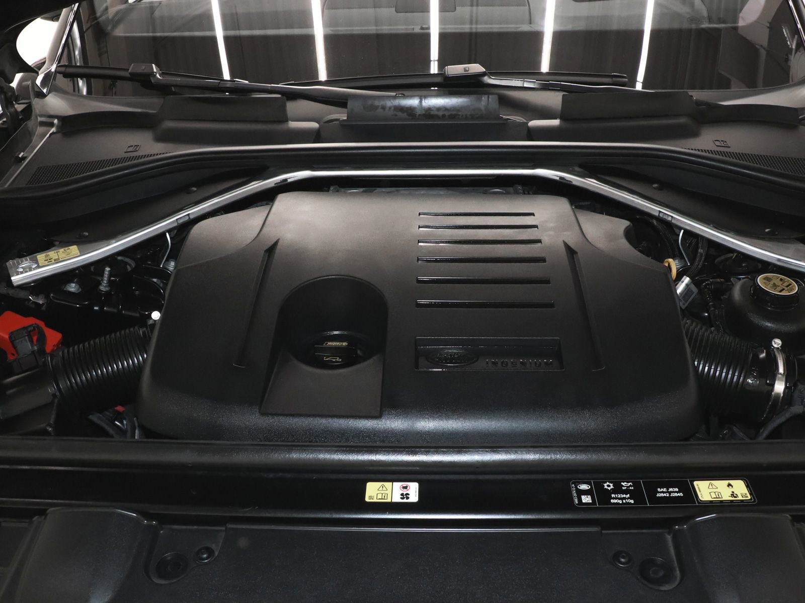 Used 2023 Land Rover Range Rover SE image 49