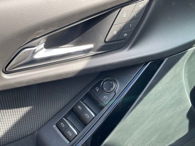 New 2026 Chevrolet Equinox RS w/ Convenience Package III FWD image 16