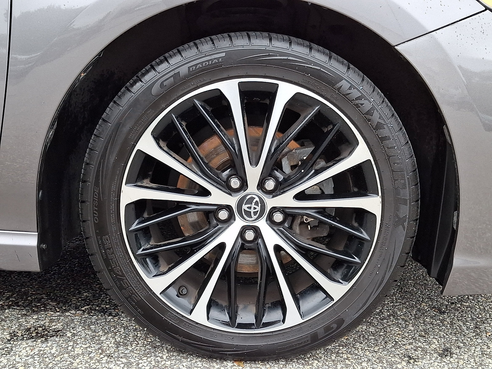 Used 2019 Toyota Camry SE FWD image 8